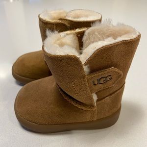 Brand New Baby Uggs size 2/3